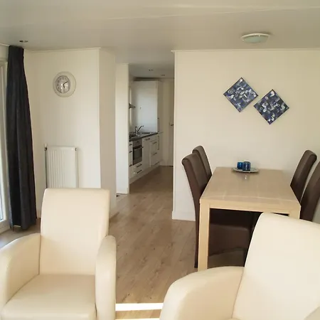 Chalet Detached With Dishwasher Susteren